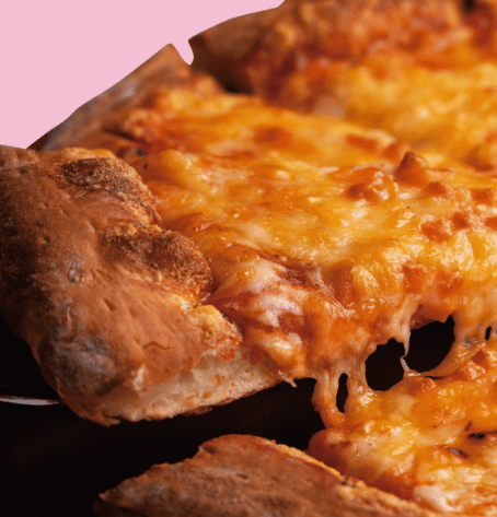 写真：濃厚4種のチーズピザ